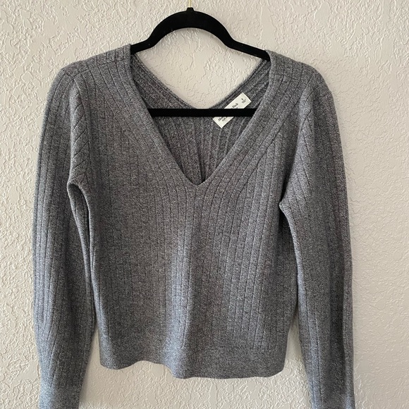 Abercrombie & Fitch Sweaters - Abercrombie Gray Sweater